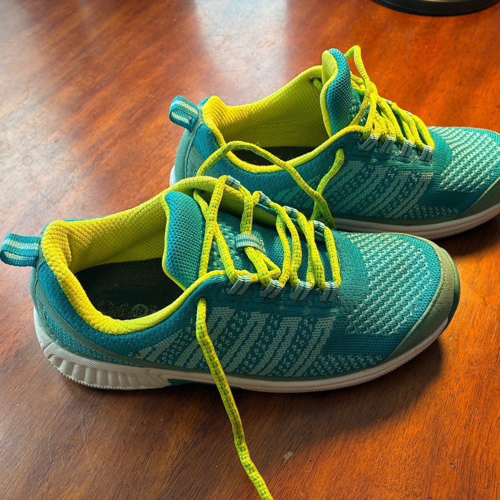 BioFit Sneakers